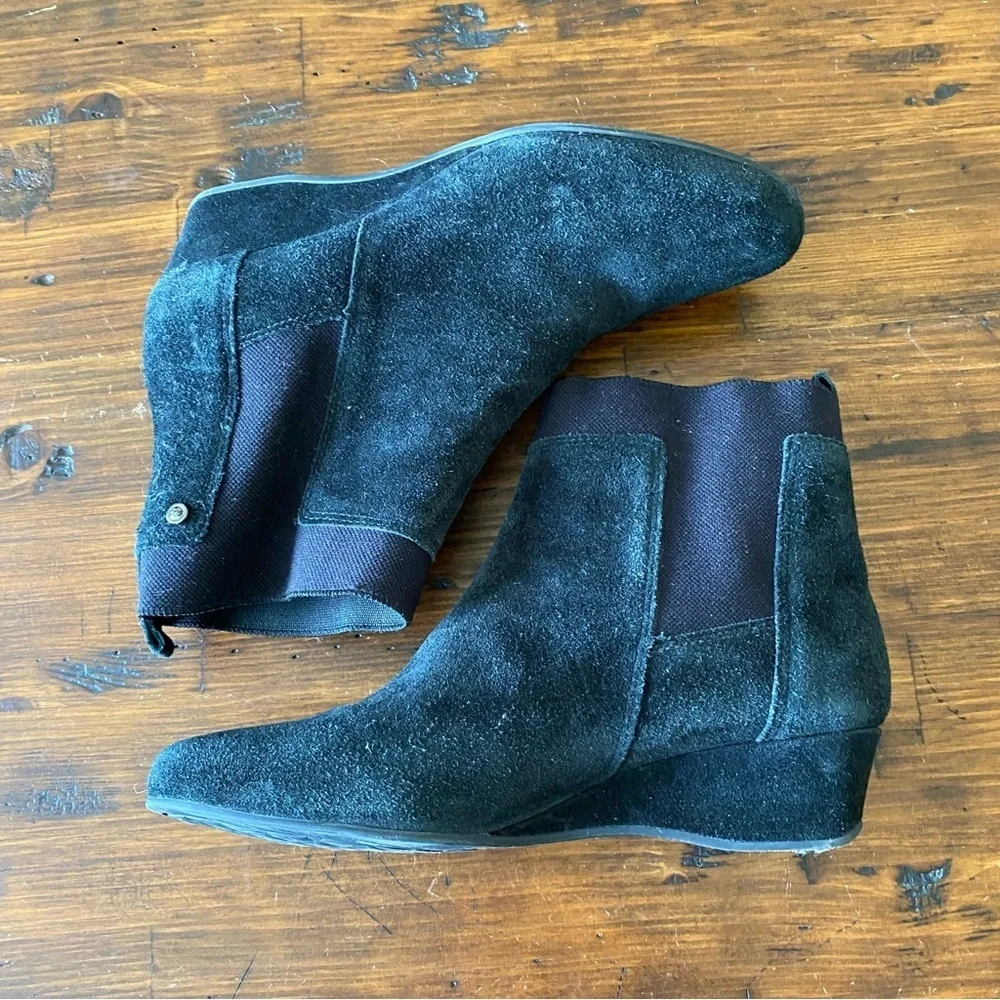 NURTURE‎ Francie Suede Ankle Low Wedge Elastic Gore Boots Size 10 Charcoal Black